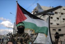 مصدر مصري: تعاون ثلاثي لتقريب وجهات النظر بين إسرائيل وحماس مصدر مصري: تعاون ثلاثي لتقريب وجهات النظر بين إسرائيل وحماس