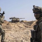 رغم معارضة غالانت.. تقرير: “الكابينيت” يقرر بقاء الجيش الإسرائيلي في محور فيلادلفيا رغم معارضة غالانت.. تقرير: "الكابينيت" يقرر بقاء الجيش الإسرائيلي في محور فيلادلفيا