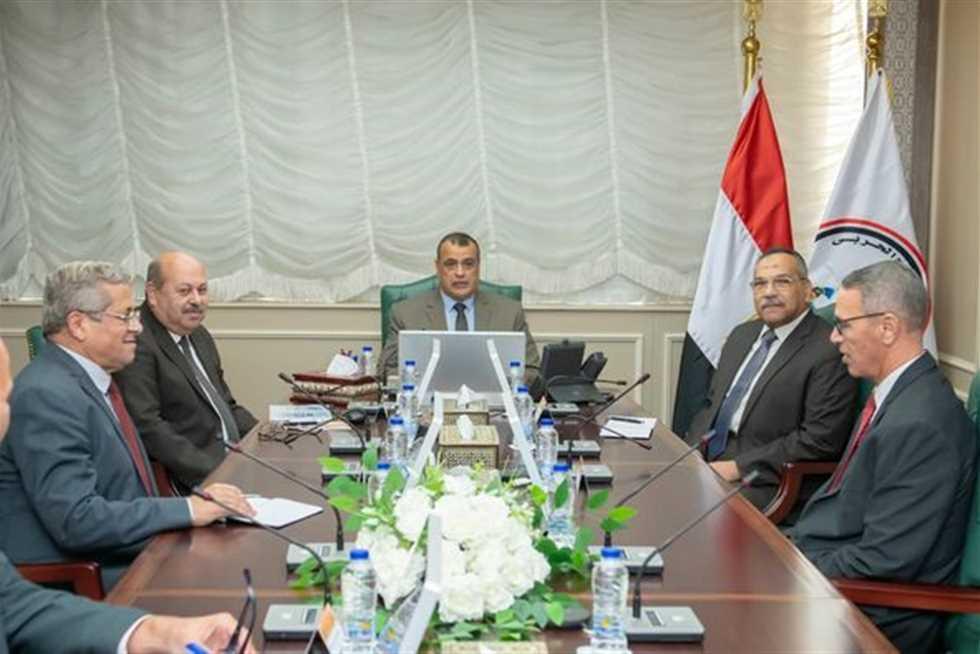 وزير الإنتاج الحربي: توجيه البحوث العلمية لتطوير تكنولوجيا الإنتاج بتقنيات متقدمة وزير الإنتاج الحربي: توجيه البحوث العلمية لتطوير تكنولوجيا الإنتاج بتقنيات متقدمة
