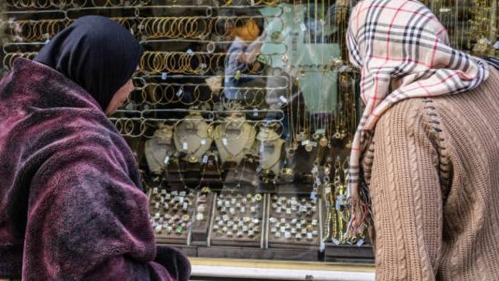 ارتفاع قياسي لأسعار الذهب في مصر: غرام السبائك يسجل 4150 جنيهاً