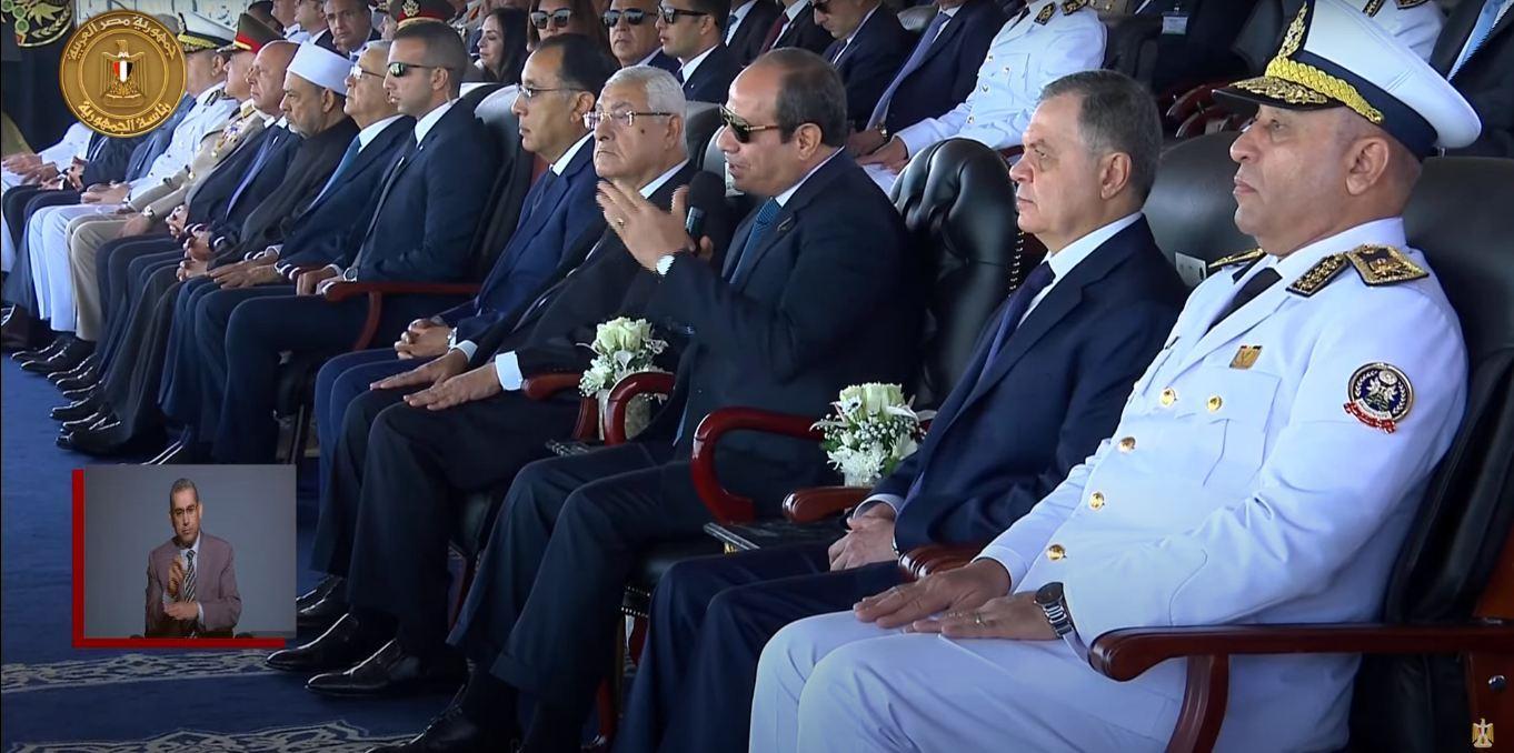 الرئيس السيسي يحذر من اتساع رقعة الصراع في المنطقة ويؤكد أن سياسة مصر تتسم بالتوازن والاعتدال الرئيس السيسي يحذر من اتساع رقعة الصراع في المنطقة ويؤكد أن سياسة مصر تتسم بالتوازن والاعتدال