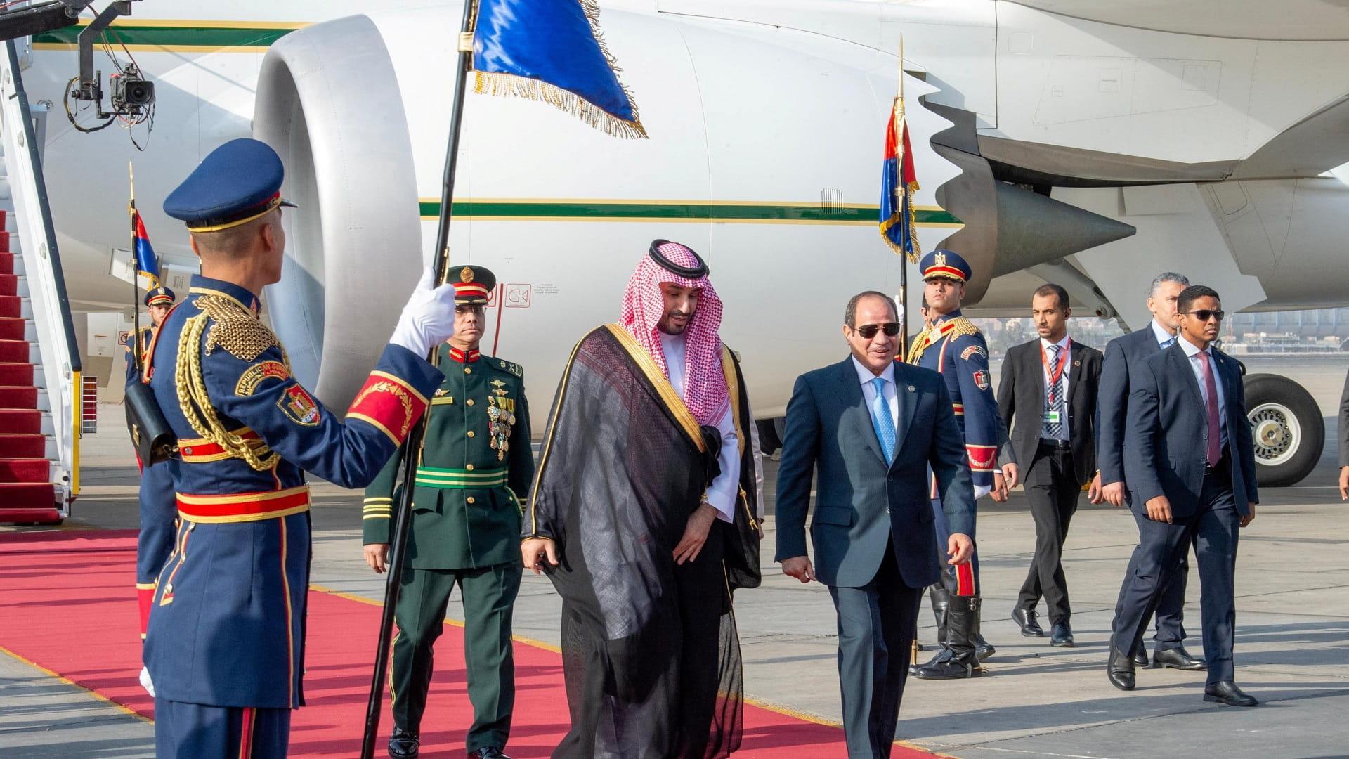 بن سلمان في القاهرة لبحث الاستثمار وأزمات المنطقة بن سلمان في القاهرة لبحث الاستثمار وأزمات المنطقة
