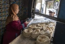 وزير التموين المصري أمام البرلمان: التحول من الدعم العيني إلى النقدي وزير التموين المصري أمام البرلمان: التحول من الدعم العيني إلى النقدي