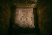 بحضور 4 آلاف سائح.. الشمس تتعامد على وجه رمسيس الثاني جنوب مصر بحضور 4 آلاف سائح.. الشمس تتعامد على وجه رمسيس الثاني جنوب مصر