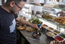 قفزة في أسعار زيت الطعام في مصر.. الليتر 85 جنيهاً قفزة في أسعار زيت الطعام في مصر.. الليتر 85 جنيهاً