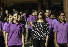 عنف مدرسي يهدد سلامة الطلاب والمعلمين في مصر عنف مدرسي يهدد سلامة الطلاب والمعلمين في مصر