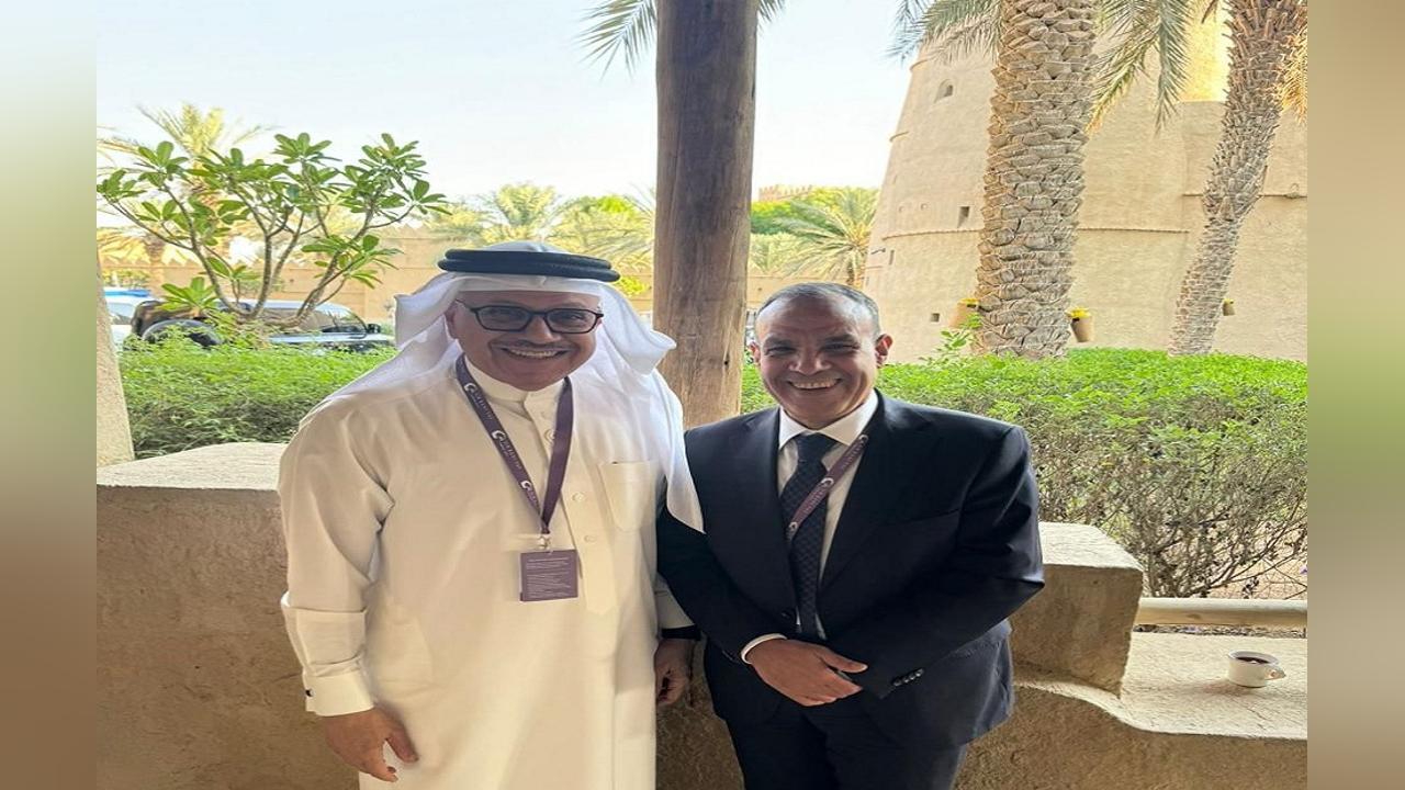 وزير الخارجية يبحث مع نظيره البحريني مستجدات التطورات في قطاع غزة ولبنان وزير الخارجية يبحث مع نظيره البحريني مستجدات التطورات في قطاع غزة ولبنان