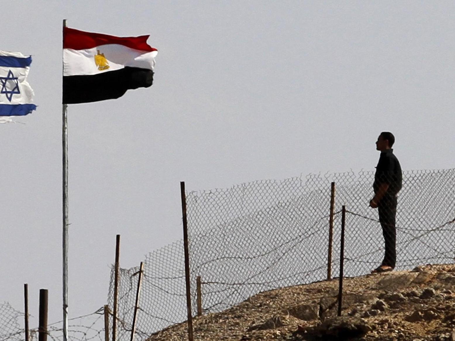 الجيش الإسرائيلي: إحباط محاولة تهريب أسلحة من مصر الجيش الإسرائيلي: إحباط محاولة تهريب أسلحة من مصر