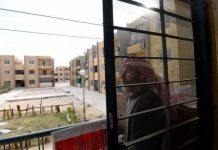 تحذيرات حقوقية للسوريين في مصر من التجمّع بعد إسقاط بشار الأسد تحذيرات حقوقية للسوريين في مصر من التجمّع بعد إسقاط بشار الأسد