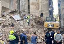 وفاة 8 أشخاص وإصابة 3 آخرين إثر انهيار عقار وسط القاهرة وفاة 8 أشخاص وإصابة 3 آخرين إثر انهيار عقار وسط القاهرة