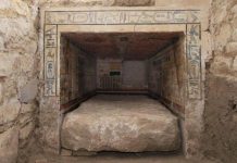 اكتشاف مصطبة أثرية لطبيب ملكي في سقارة المصرية اكتشاف مصطبة أثرية لطبيب ملكي في سقارة المصرية