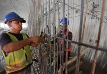 حديد عز تقرر الاستمرار في شطب الشركة من البورصة المصرية حديد عز تقرر الاستمرار في شطب الشركة من البورصة المصرية