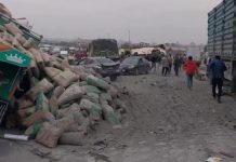 حادث مرور على الطريق الدائري الأوسطي يودي بحياة 7 مصريين حادث مرور على الطريق الدائري الأوسطي يودي بحياة 7 مصريين