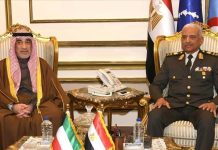 مصر والكويت توقعان اتفاقية عسكرية للتعاون وتبادل الخبرات مصر والكويت توقعان اتفاقية عسكرية للتعاون وتبادل الخبرات