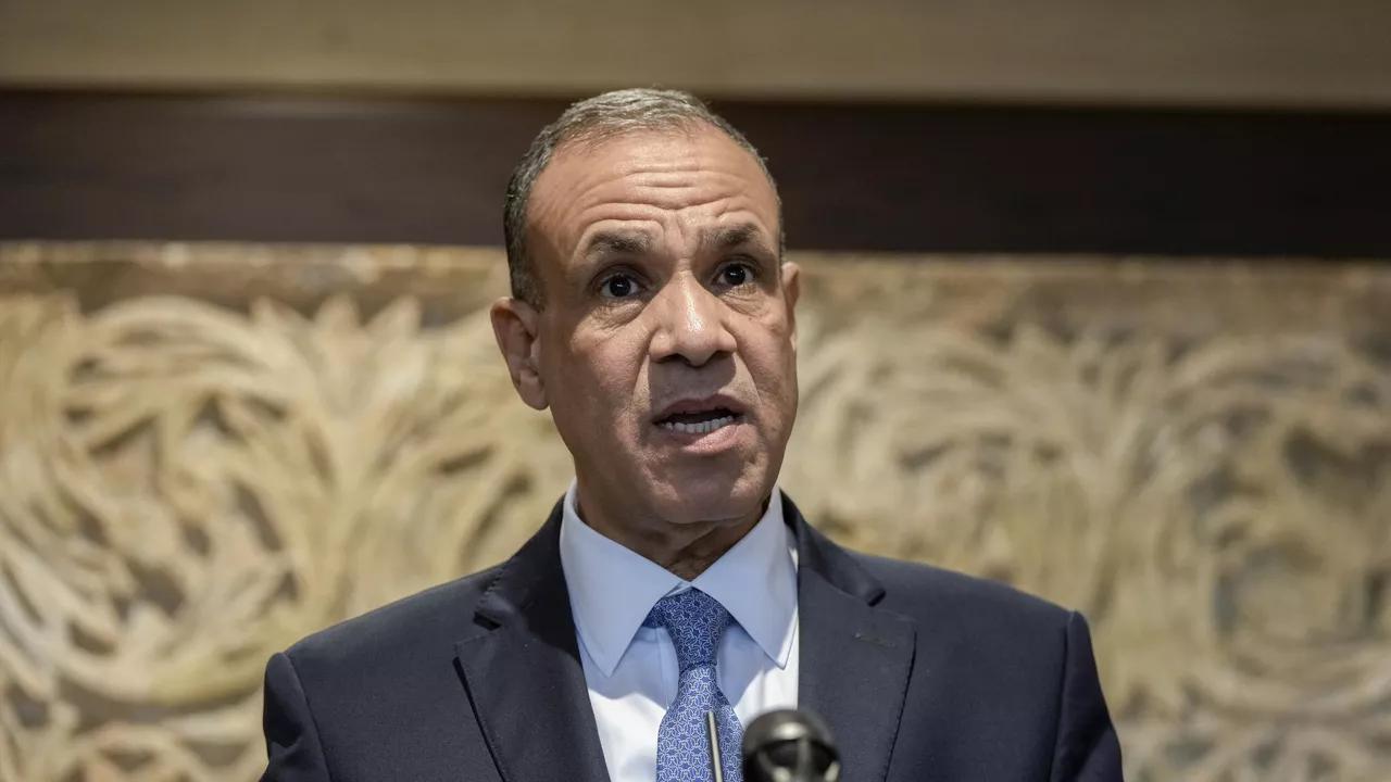 عبد العاطي: مصر تضع رؤية متكاملة لإعادة إعمار غزة مع بقاء الفلسطينيين على أرضهم عبد العاطي: مصر تضع رؤية متكاملة لإعادة إعمار غزة مع بقاء الفلسطينيين على أرضهم