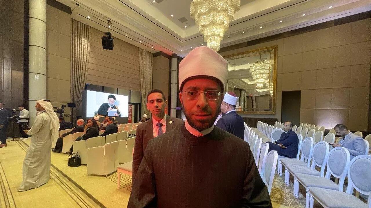 وزير الأوقاف يناقش نتائج مؤتمر الحوار الإسلامي وفلسطين وزير الأوقاف يناقش نتائج مؤتمر الحوار الإسلامي وفلسطين