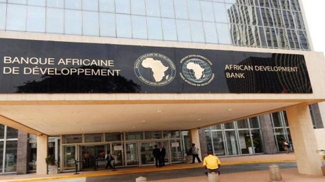 البنك الافريقي للتنمية يؤكد التزامه بتمهيد الطريق نحو افريقيا البنك الافريقي للتنمية يؤكد التزامه بتمهيد الطريق نحو افريقيا