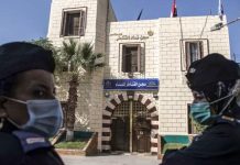 تقرير حقوقي: 300 سجينة يدفعن ثمن الصراع السياسي في مصر تقرير حقوقي: 300 سجينة يدفعن ثمن الصراع السياسي في مصر