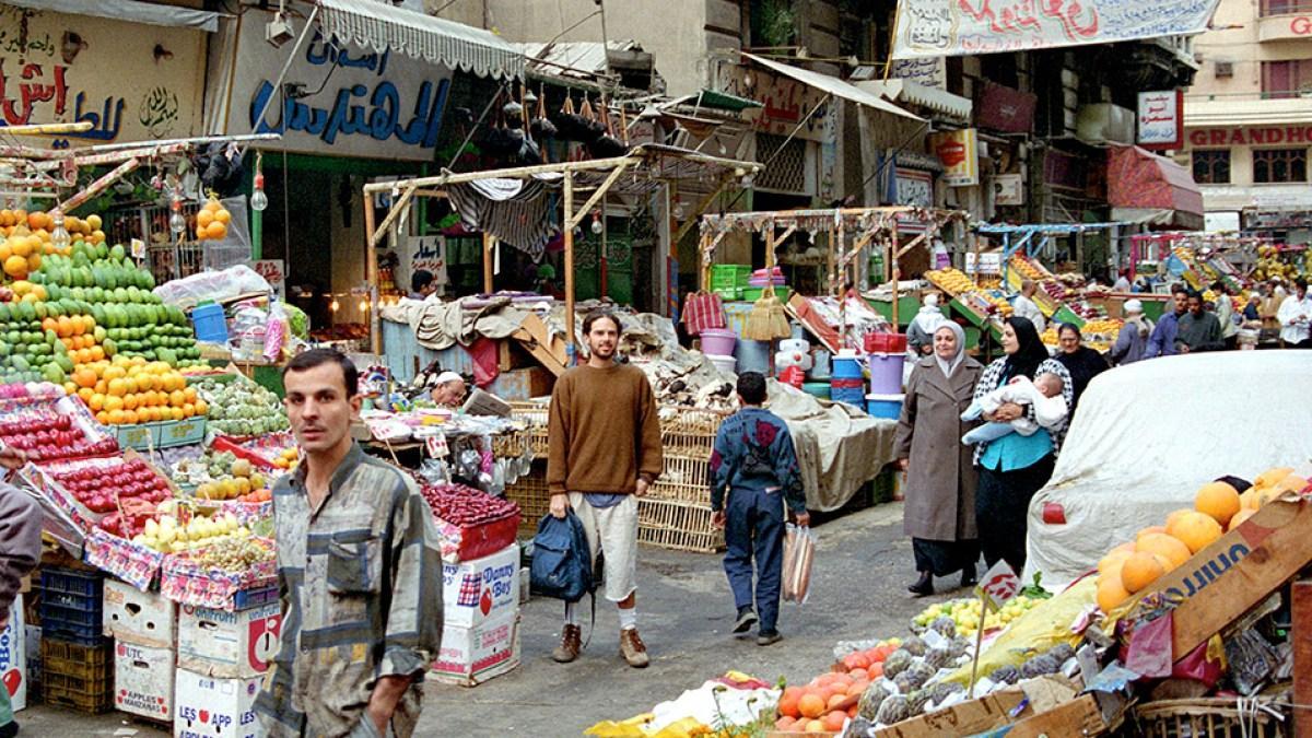 ميزانية الأسرة المصرية.. دخل لا يكفي وارتفاعات مستمرة بالأسعار ميزانية الأسرة المصرية.. دخل لا يكفي وارتفاعات مستمرة بالأسعار