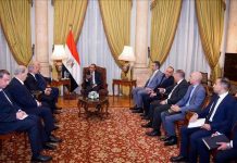 عبد العاطي يبحث مع وفد من “فتح” التطورات بغزة والضفة عبد العاطي يبحث مع وفد من "فتح" التطورات بغزة والضفة