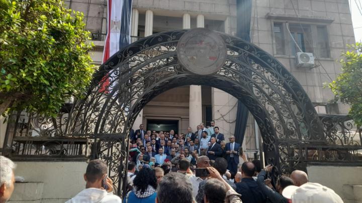 رسوم التقاضي تسبب أزمة بين نقابة المحامين والسلطة القضائية رسوم التقاضي تسبب أزمة بين نقابة المحامين والسلطة القضائية