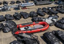 فرنسا توقف 4 أشخاص للتحقيق حول شبكة تهريب مهاجرين من مصر فرنسا توقف 4 أشخاص للتحقيق حول شبكة تهريب مهاجرين من مصر