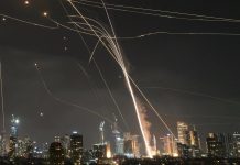 الخارجية: اتصالات مكثفة لتثبيت وقف إطلاق النار بين إيران وإسرائيل الخارجية: اتصالات مكثفة لتثبيت وقف إطلاق النار بين إيران وإسرائيل