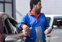 ضريبة جديدة على البترول في مصر تنذر بتفاقم الغلاء ضريبة جديدة على البترول في مصر تنذر بتفاقم الغلاء