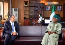 مصر ونيجيريا تبحثان سبل مكافحة الإرهاب بدول الساحل والقرن الإفريقي مصر ونيجيريا تبحثان سبل مكافحة الإرهاب بدول الساحل والقرن الإفريقي