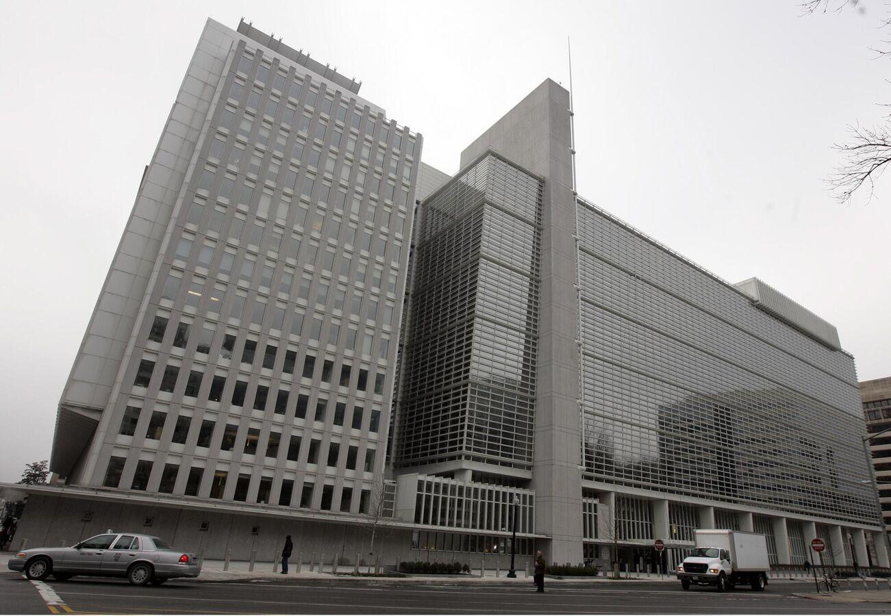 البنك الدولي يكشف حجم الديون المستحقة على مصر قبل نهاية 2025