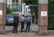 بعد واقعة أنس حبيب.. السيسي يطالب بحماية البعثات الأجنبية بعد واقعة أنس حبيب.. السيسي يطالب بحماية البعثات الأجنبية