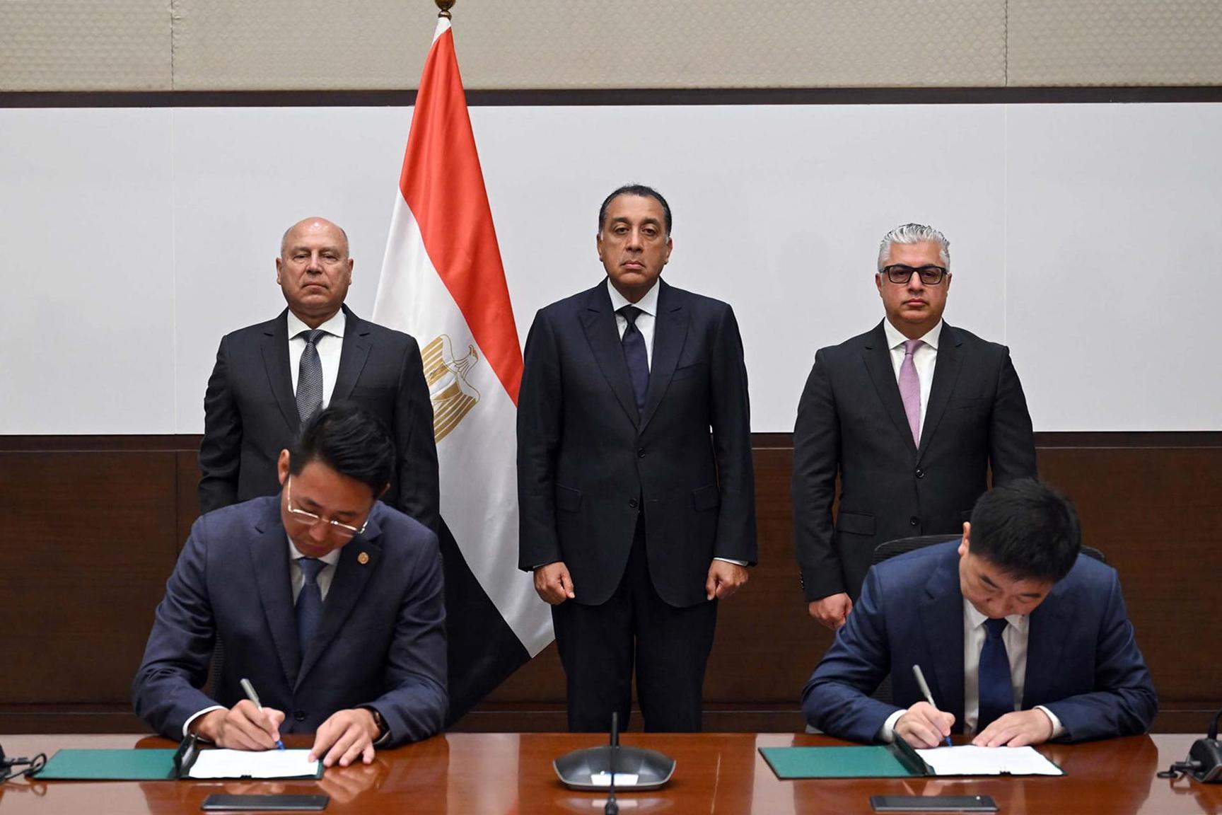 مصر توقع عقدا بمليار دولار مع سايلون الصينية