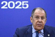 لافروف يطلع نظيره المصري على نتائج قمة ألاسكا لافروف يطلع نظيره المصري على نتائج قمة ألاسكا