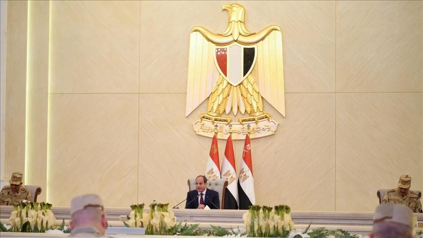 السيسي يترأس المجلس الأعلى للجيش ويبحث جهود حماية الحدود السيسي يترأس المجلس الأعلى للجيش ويبحث جهود حماية الحدود