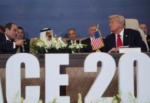 السيسي يدعو لتنفيذ كافة مراحل اتفاق غزة السيسي يدعو لتنفيذ كافة مراحل اتفاق غزة