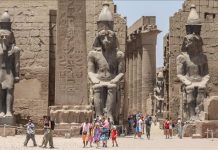 معبد الأقصر.. سر فرعوني مقدس بين مواكب الليل والنهار معبد الأقصر.. سر فرعوني مقدس بين مواكب الليل والنهار