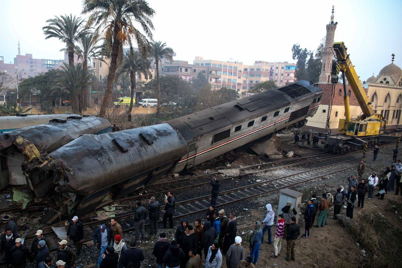 مصر تكشف تفاصيل اصطدام قطار برصيف محطة رمسيس مصر تكشف تفاصيل اصطدام قطار برصيف محطة رمسيس