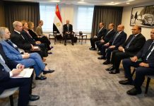 مصر والاتحاد الأوروبي يدعوان لتثبيت وقف إطلاق النار بغزة مصر والاتحاد الأوروبي يدعوان لتثبيت وقف إطلاق النار بغزة