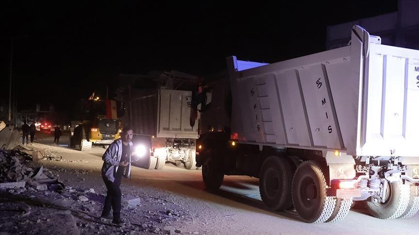 إسرائيل قد تسمح بمعدات مصرية إضافية للبحث عن الجثامين بغزة إسرائيل قد تسمح بمعدات مصرية إضافية للبحث عن الجثامين بغزة