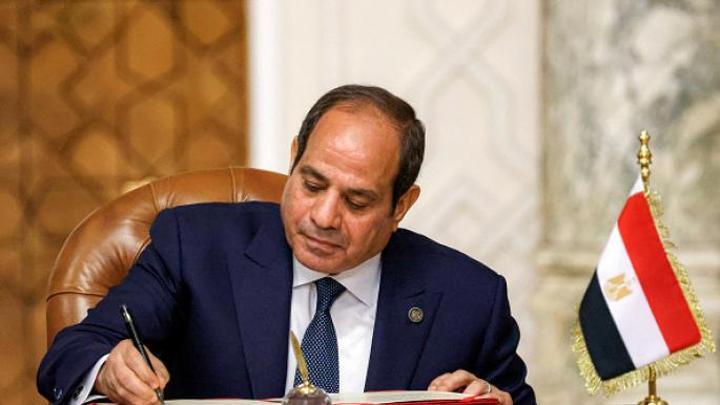 السيسي يتسلّم أوراق اعتماد 23 سفيراً جديداً من دون ممثل لإسرائيل السيسي يتسلّم أوراق اعتماد 23 سفيراً جديداً من دون ممثل لإسرائيل