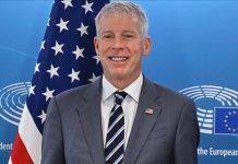 وزير أمريكي يلغي زيارته لتل أبيب لرفضها اتفاق غاز مع مصر وزير أمريكي يلغي زيارته لتل أبيب لرفضها اتفاق غاز مع مصر