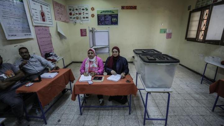 السياسة والشباب عشية الانتخابات المصرية السياسة والشباب عشية الانتخابات المصرية