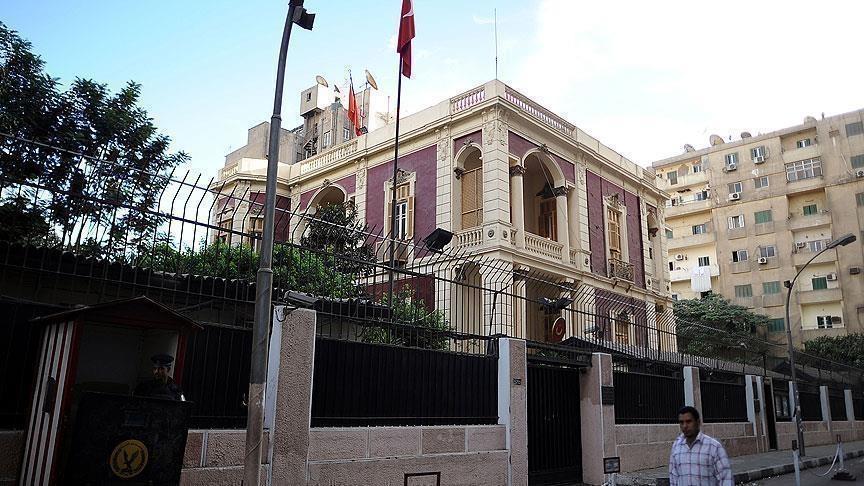 قاهرة.. سفارة تركيا تدعم رسامة فلسطينية من غزة قاهرة.. سفارة تركيا تدعم رسامة فلسطينية من غزة