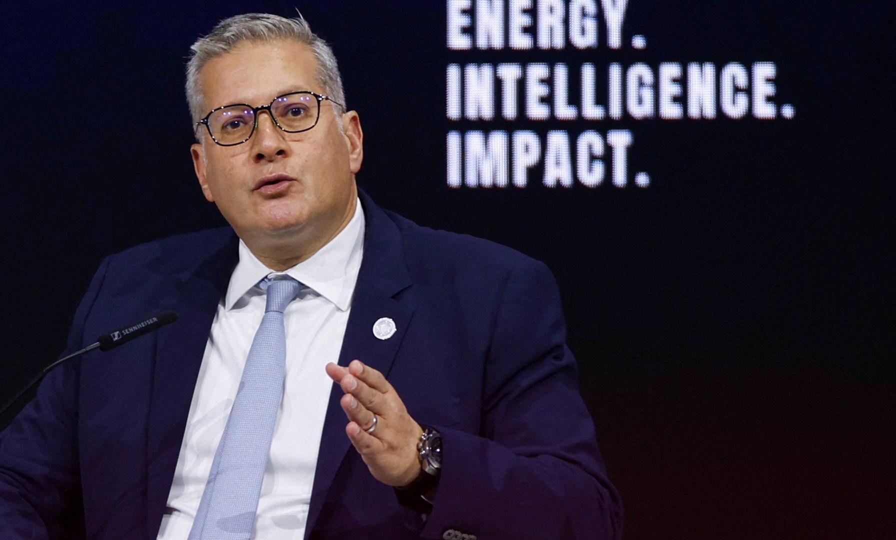 مصر تطرح مزايدة عالمية لاستكشاف النفط والغاز بالبحر الأحمر مصر تطرح مزايدة عالمية لاستكشاف النفط والغاز بالبحر الأحمر