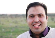 مناشدات واسعة للسماح للسياسي المعتقل محمد القصاص بوداع والدته مناشدات واسعة للسماح للسياسي المعتقل محمد القصاص بوداع والدته