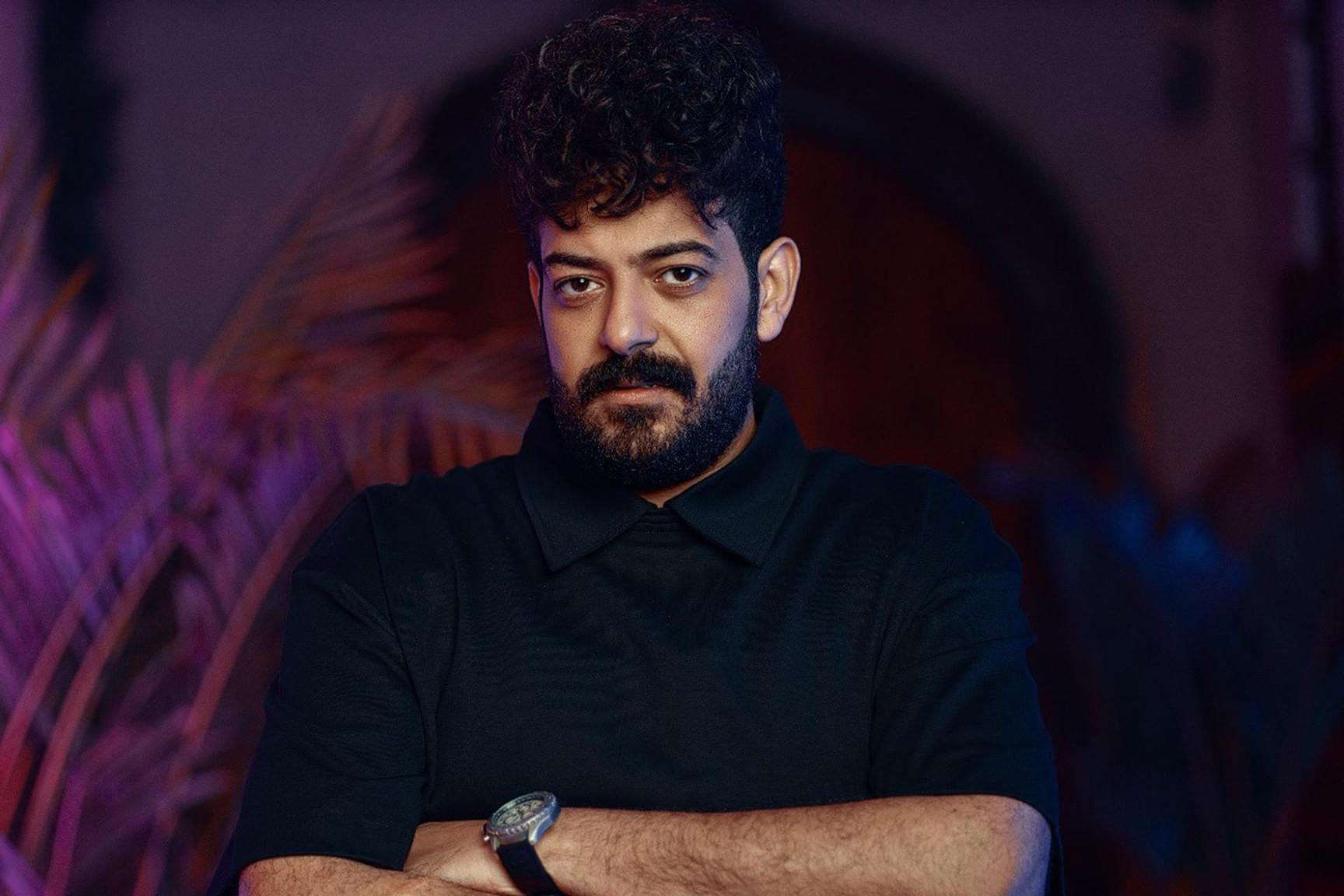 المغني الشعبي إسماعيل الليثي يتعرض لحادث سير مروّع وحالته حرجة المغني الشعبي إسماعيل الليثي يتعرض لحادث سير مروّع وحالته حرجة