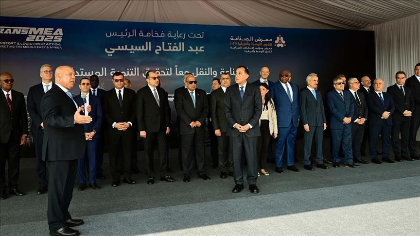 القاهرة.. افتتاح معرض القاهرة.. افتتاح معرض