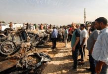 مصرع 10 عمال وإصابة 12 جراء حادث على طريق المحاجر في الجيزة مصرع 10 عمال وإصابة 12 جراء حادث على طريق المحاجر في الجيزة