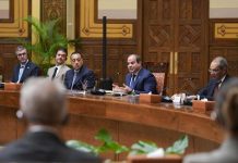 السيسي: استقرار مصر “جاذب للاستثمار” رغم التحديات بالمنطقة السيسي: استقرار مصر "جاذب للاستثمار" رغم التحديات بالمنطقة