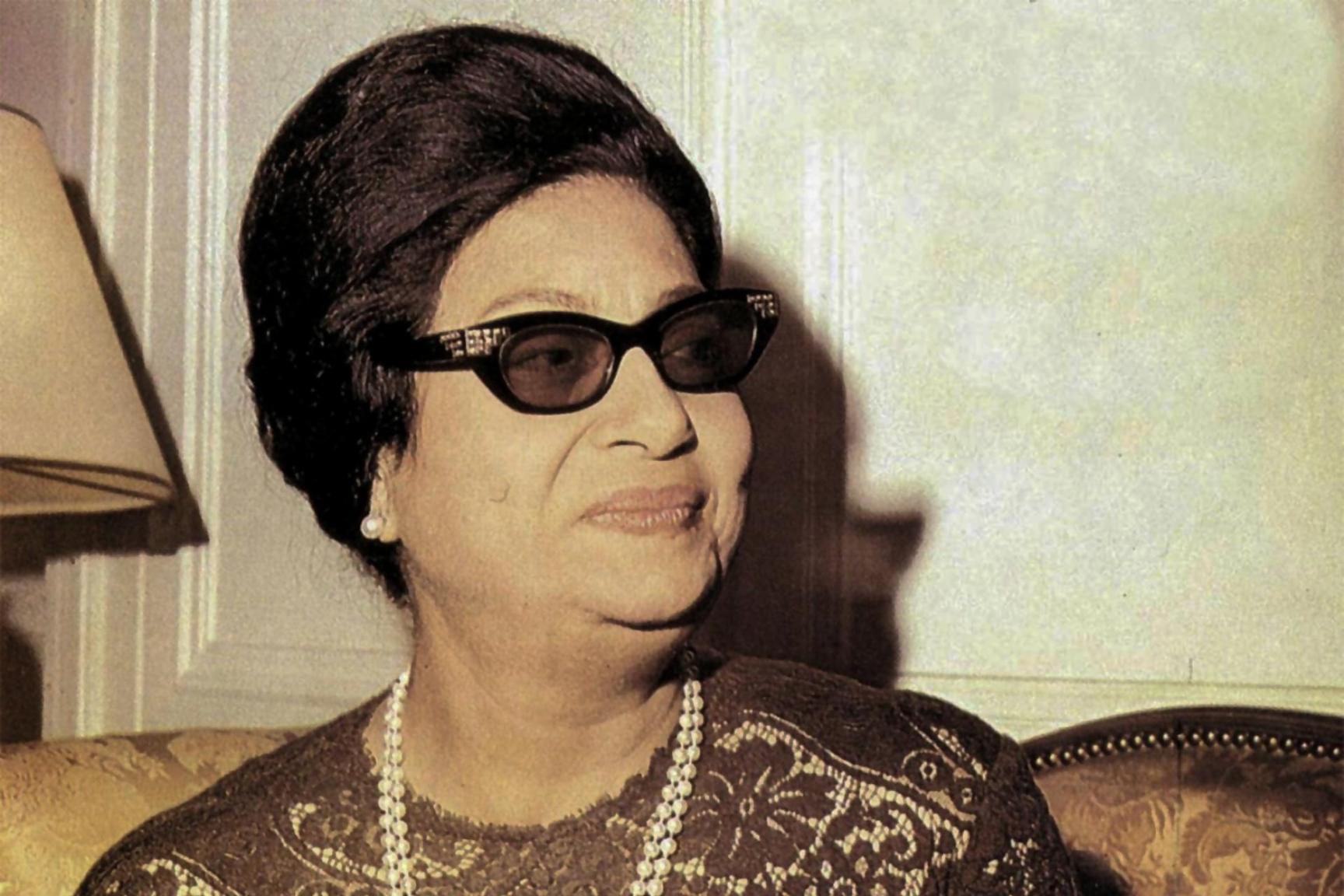 أسرة أم كلثوم تتخذ إجراءات قانونية ضد فرقة إسرائيلية أسرة أم كلثوم تتخذ إجراءات قانونية ضد فرقة إسرائيلية